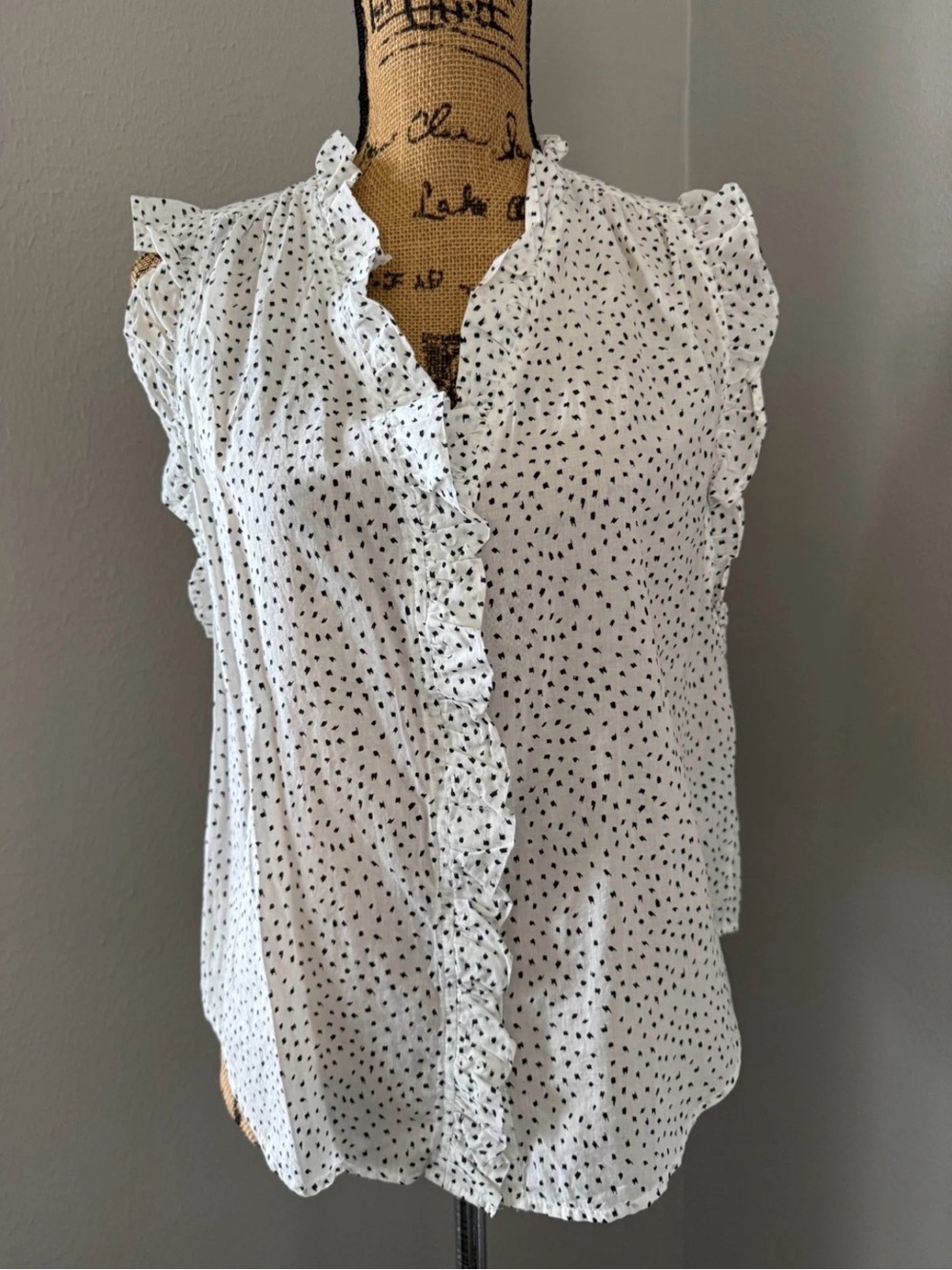 Banana Republic White Sleeveless Polka Dot Ruffle Blouse